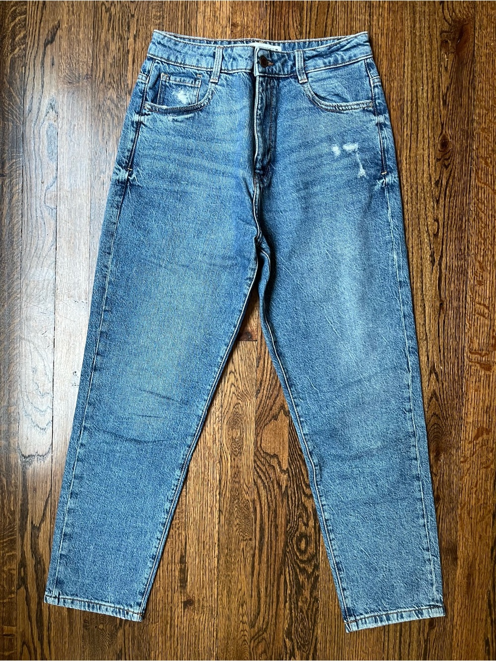 Zara Women’s Straight Leg Jeans